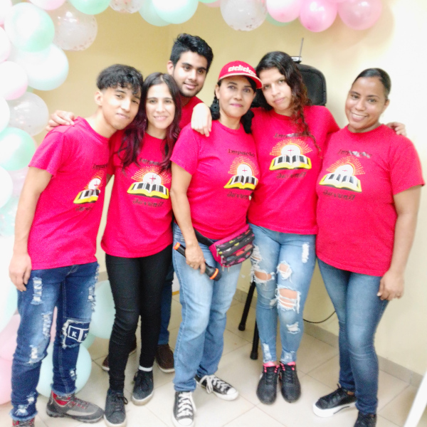 Actividad comunitaria de la Fundación Camino de Vida